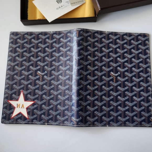 Goyard Navy Blue Goyardine Agenda/Document Cover - Picture 4 of 9